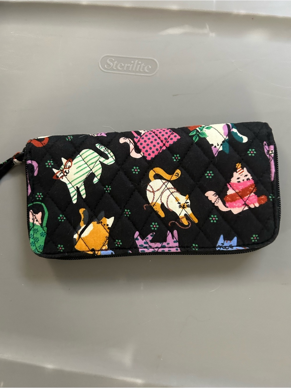 Vera Bradley Black Quilted Wallet with Multicolor Cat Print - Picture 2 of 5